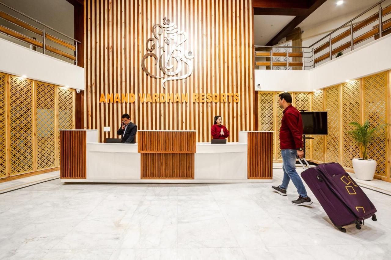 Anand Vardhan Resorts Manāli Extérieur photo