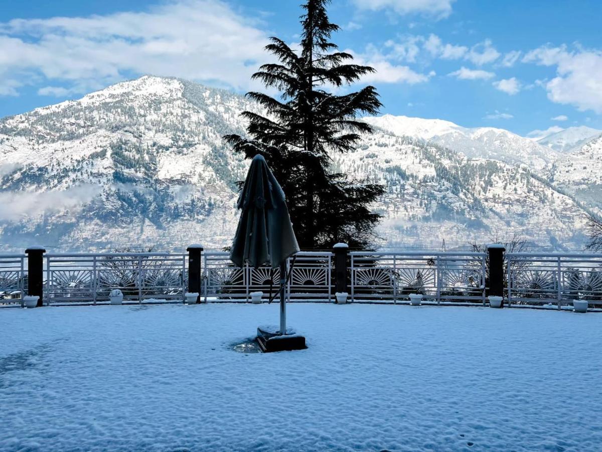 Anand Vardhan Resorts Manāli Extérieur photo