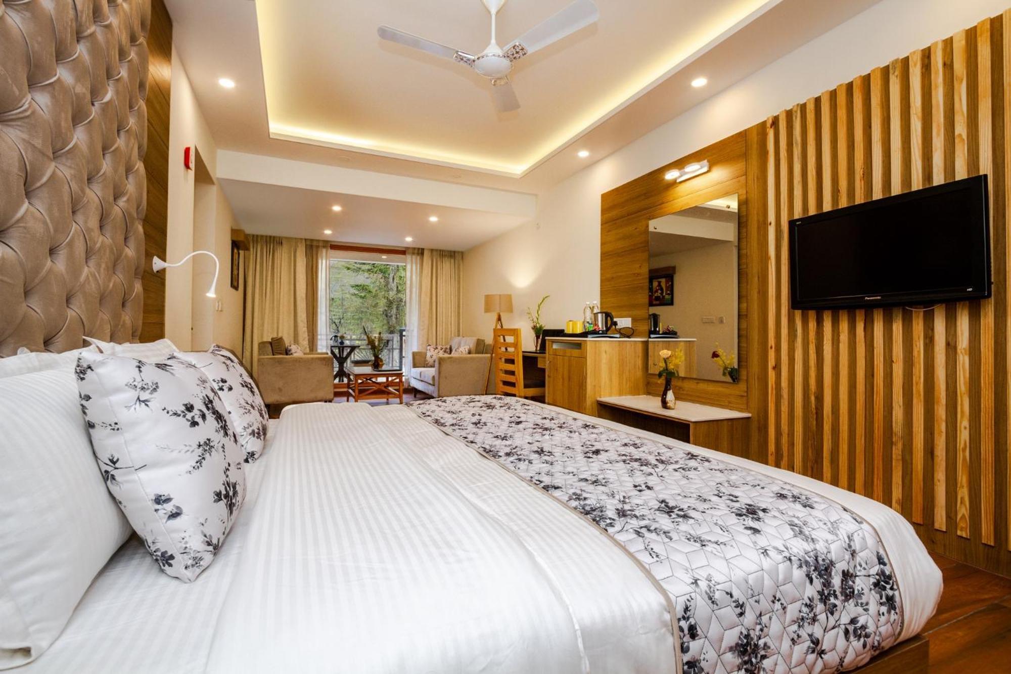 Anand Vardhan Resorts Manāli Chambre photo