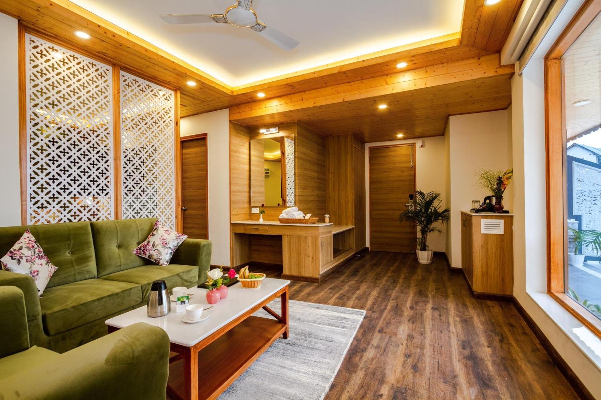 Anand Vardhan Resorts Manāli Chambre photo